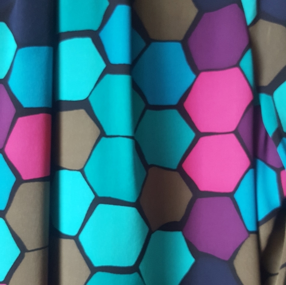 Multicolored hexagon printed silk blouse - Picture 3 of 7